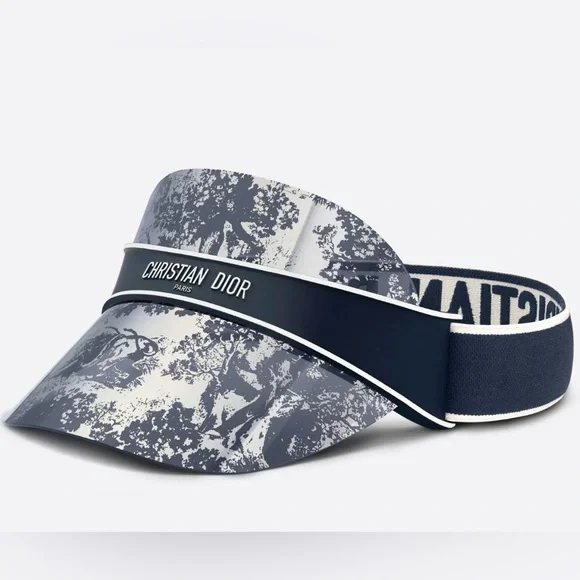 Dior 💙 - Picture 2 of 3